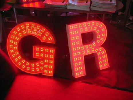  定远LED发光字常见的安装误区。